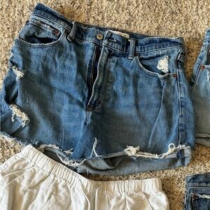 4 inch high rise mom short